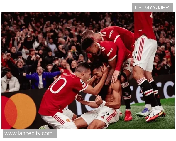 西甲激战曼联险胜利物浦神奇扑救瞬间点燃全场激情