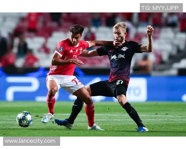 意甲激战莱比锡狂胜本菲卡五球绝杀瞬间点燃全场激情