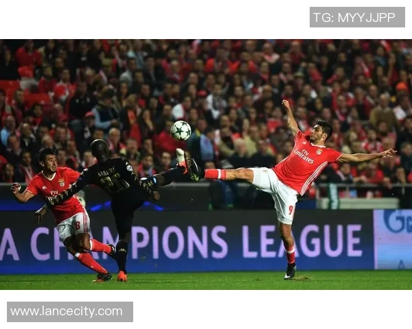 本菲卡狂胜国米五球神奇扑救点燃全场激情赛后深度解析