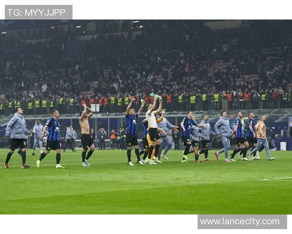 英超精彩对决利物浦与尤文图斯战平神扑瞬间引爆全场十大进球回顾