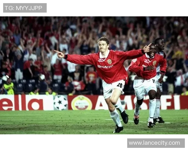 中超精彩对决曼联与拜仁激战成平局逆转瞬间引发全场沸腾