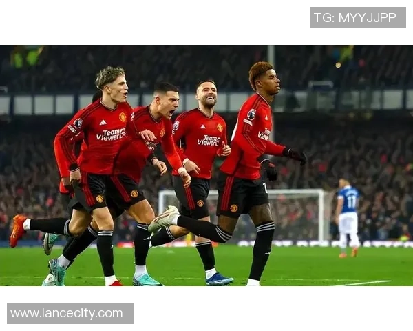 德甲激战：利物浦与曼联战成平局精彩瞬间与十大进球回顾