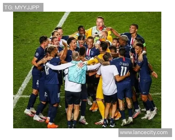 德甲惊天冷门里昂大胜巴黎圣日耳曼引发全场轰动点评