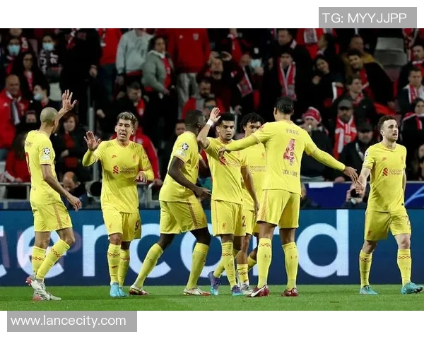 国王杯惊现冷门本菲卡与利物浦激战成平局红牌事件引发全场热议 国王杯惊现冷门本菲卡与利物浦激战成平局红牌事件引发全场热议