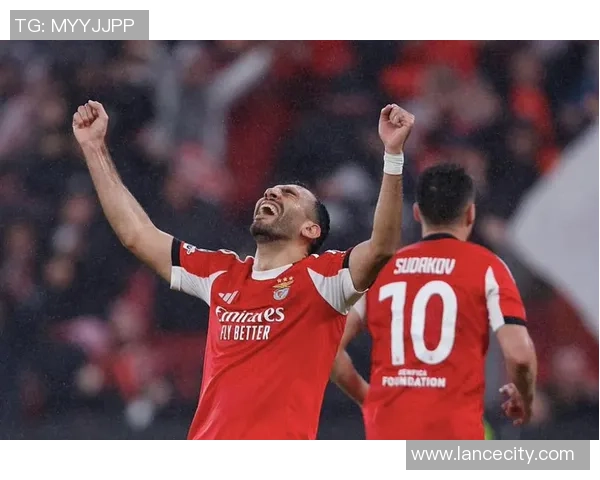 欧联杯精彩对决本菲卡大胜曼联神勇门将成比赛转折点分析