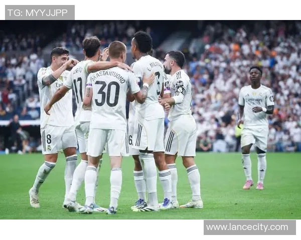 英超激战波尔图大胜皇马点球大战瞬间点燃全场激情与十大精彩进球回顾 英超激战波尔图大胜皇马点球大战瞬间点燃全场激情与十大精彩进球回顾