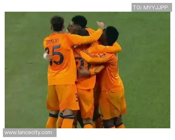 欧冠激战：曼联与皇马战成平局数据分析揭示比赛精彩瞬间